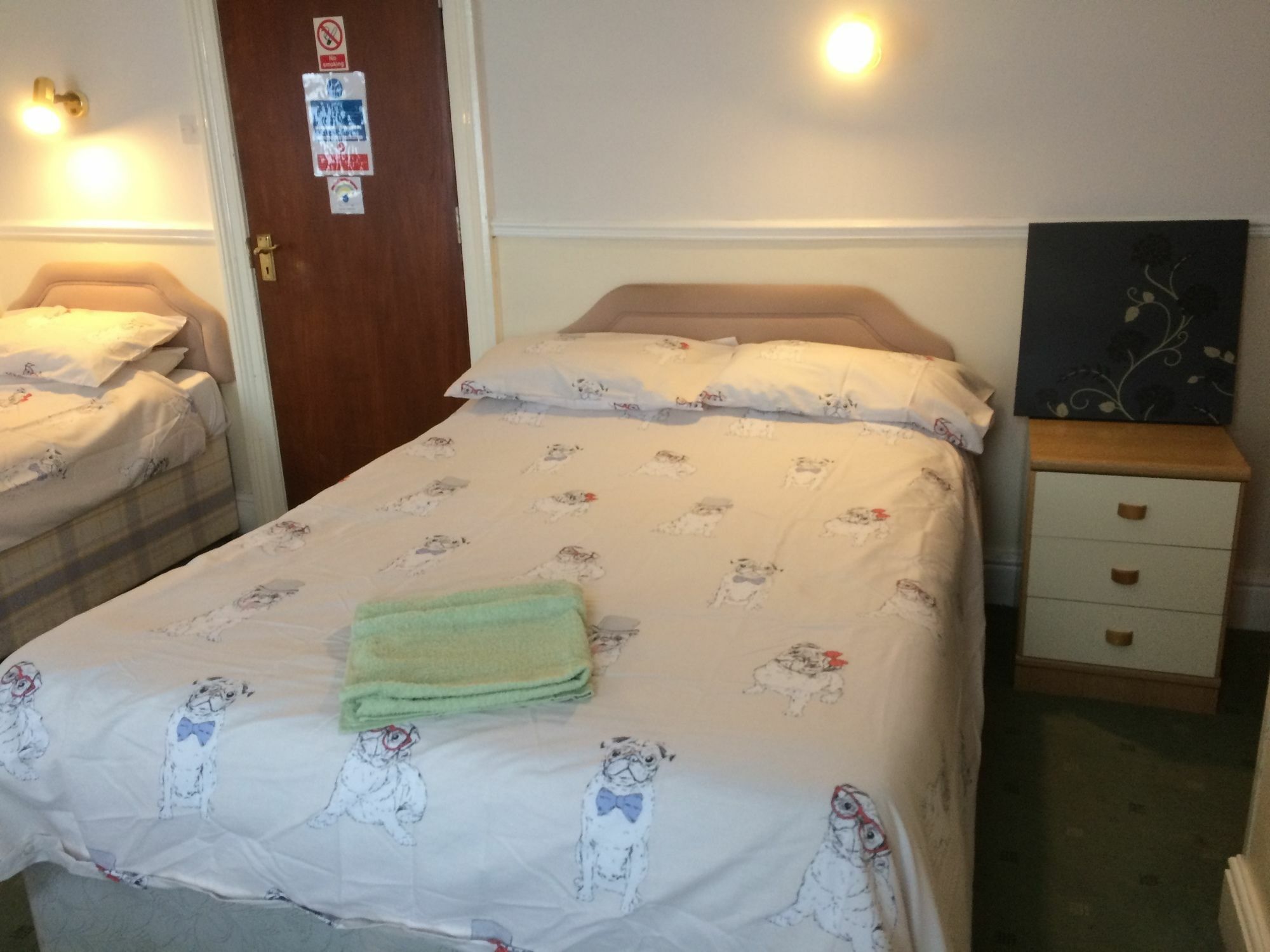 Chatley Court Guest House บริดลิงตัน ภายนอก รูปภาพ